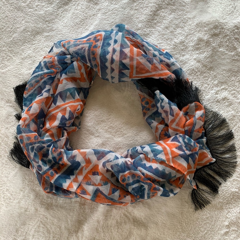 Patterned Infinity Scarf - Picture 2 of 3